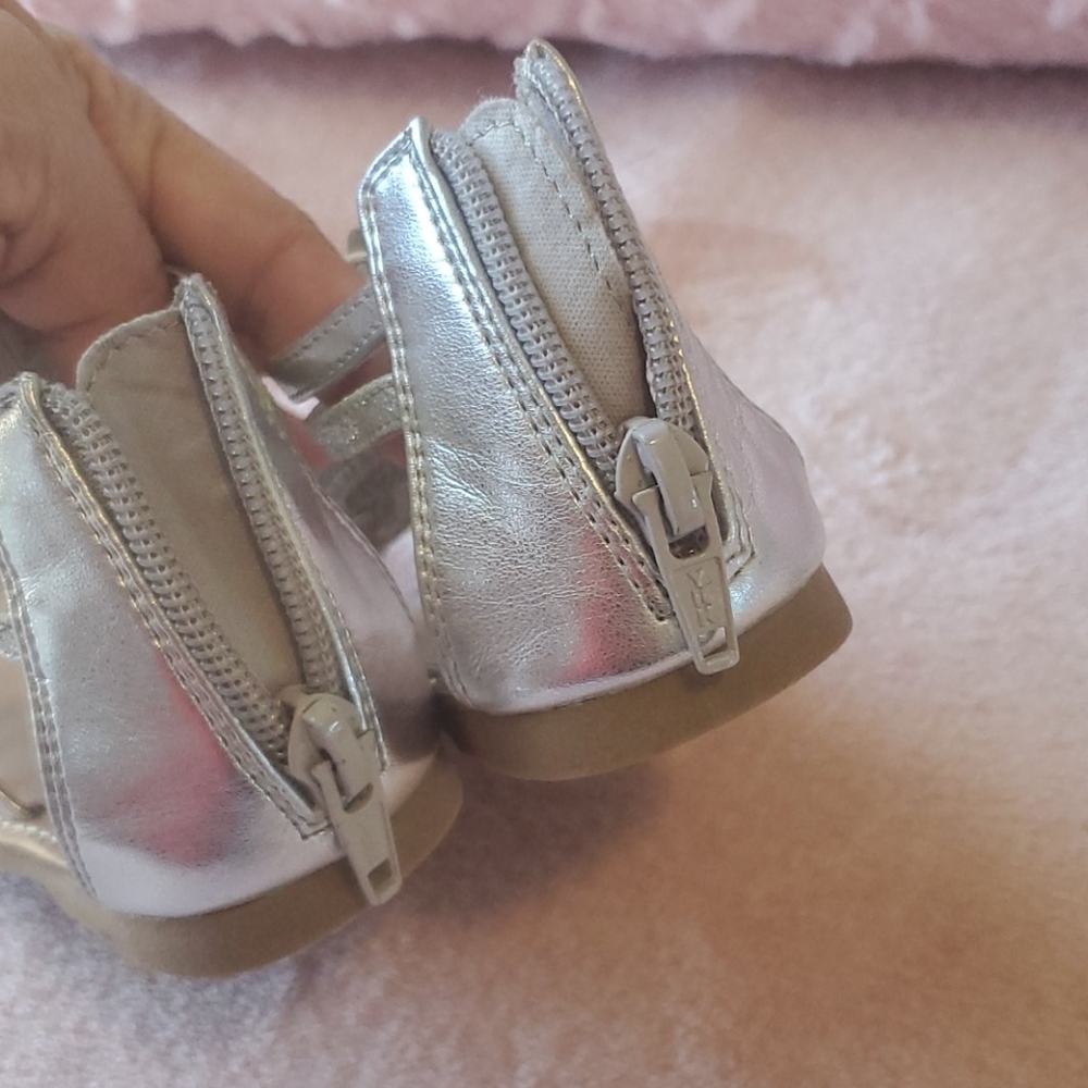 Sandals - Picture 2 of 3